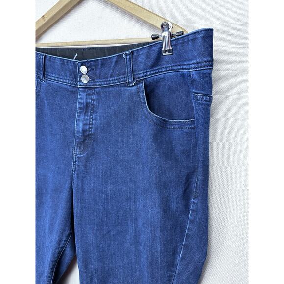Lane Bryant Flare Dark Wash High Rise Jeans Size 22 Stretch 29” Inseam - Picture 4 of 16